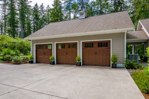 beautiful,custom,built,craftsman,style,home,three,car,garage,with